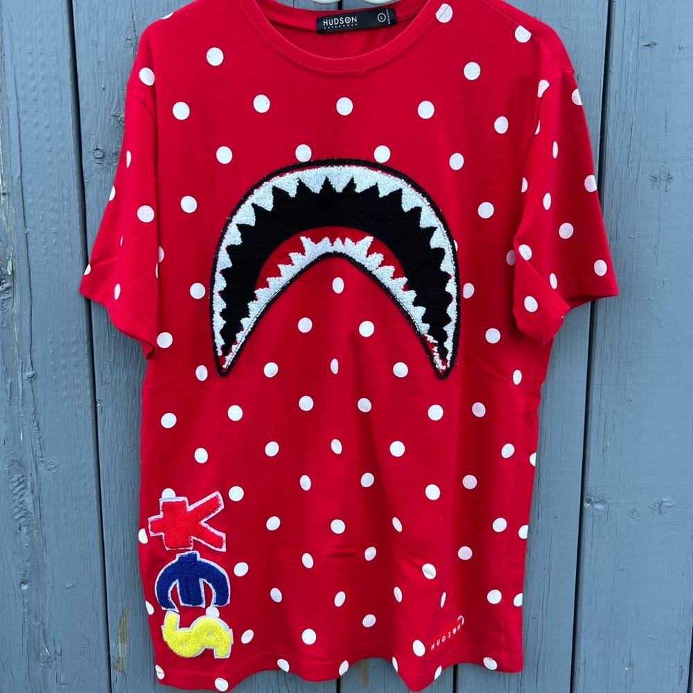 Men’s T-Shirt USL Hudson outerwear polka dot shark mouth tee